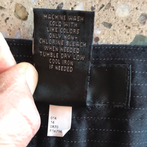 Pinstriped dress shorts - Picture 5 of 6